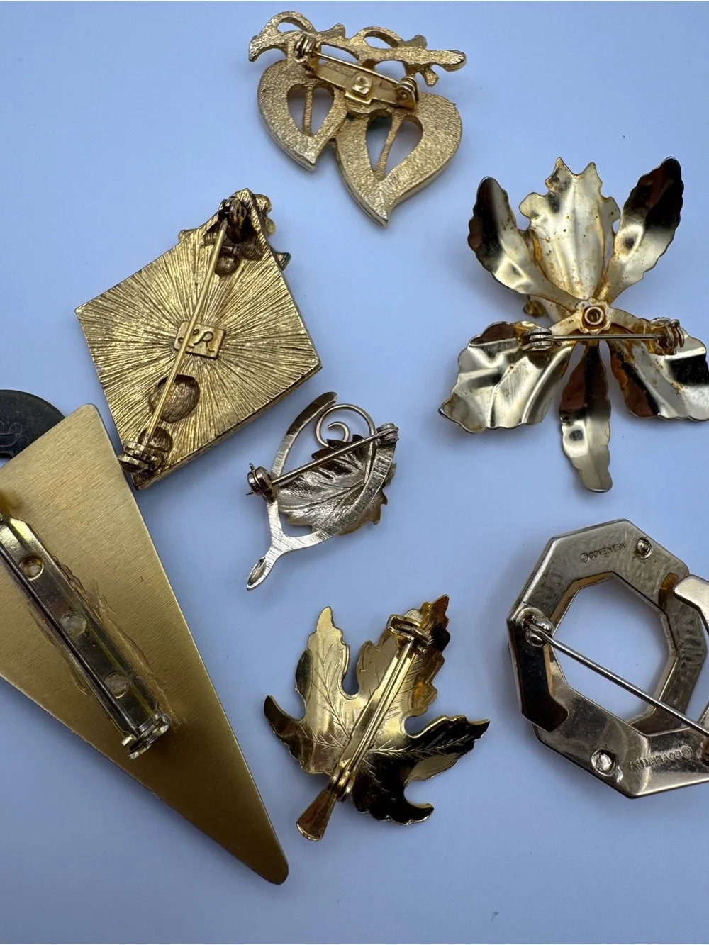 Vintage Brooch Lot 7 Pc Sarah Coventry LR Gold Tone Floral Leaf Pins